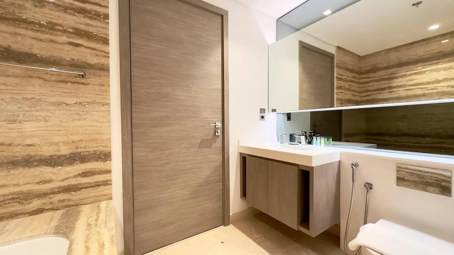 Modern & Stylish 2Br Apartment دبي