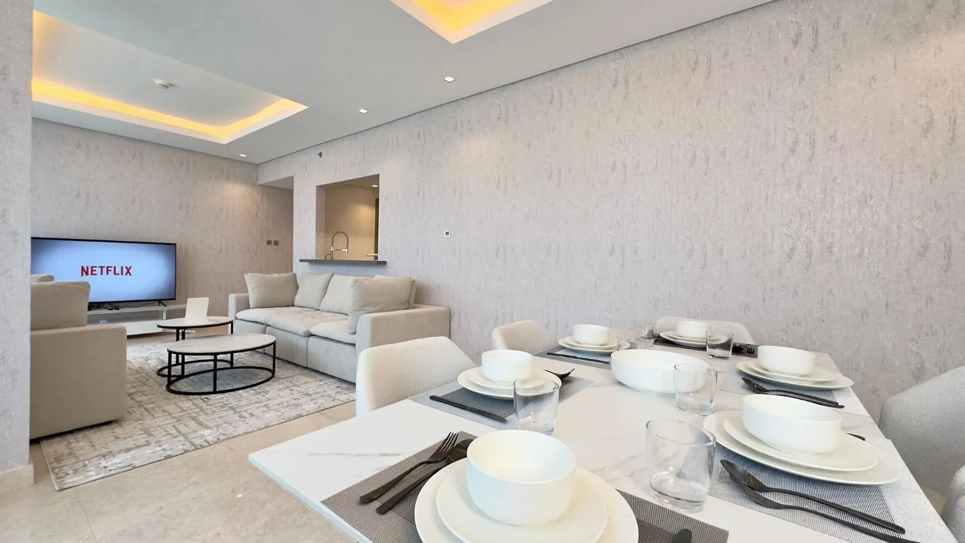 Modern & Stylish 2Br Apartment Дубай